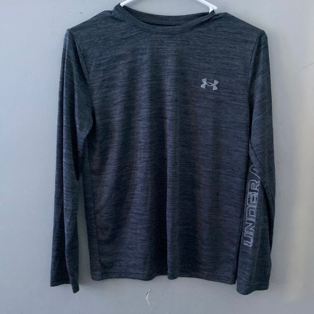Long sleeve Under Armour T shirt